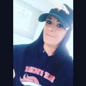 Meet your Posher, Carrie